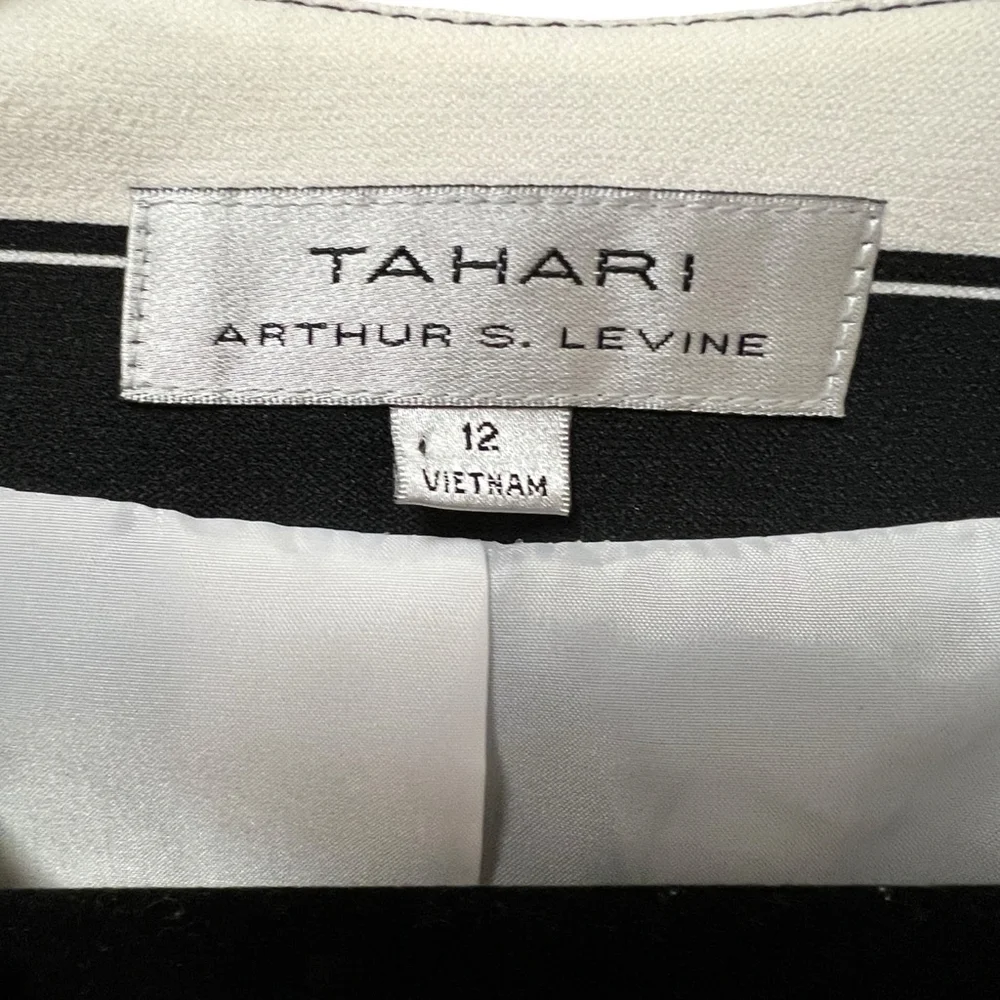 Tahari Arthur S. Levine Women's Cropped Black & White Boxy Blazer Career, 12 - Picture 2 of 15
